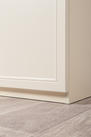 Шкаф угловой Марион 16.339 слоновая кость С341 PE, слоновая кость 6898 ПВХ (собирается на любую сторону)