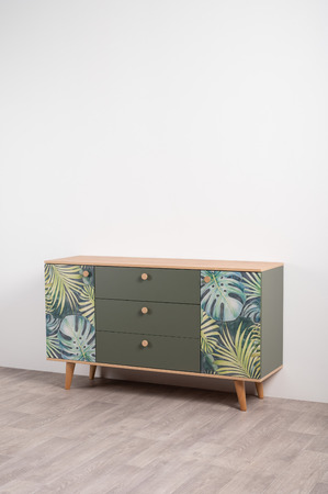 Комод Маттиас 16.245 дымчатый зеленый K521, гикори рокфорд натуральный KO86 PW, белый PE шагрень, фотопечать